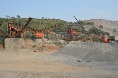 鼎力為遼寧鐵嶺采石場配置的石料生產線