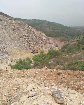 河南汝州:以開發(fā)七彩滑道攀巖項(xiàng)目為名 炸山倒賣山石破壞生態(tài)