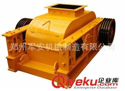 鄭州軍安機(jī)械 專業(yè)生產(chǎn)銷售對(duì)輥式破碎機(jī)及青石破碎機(jī)，價(jià)格合理，品質(zhì)可靠